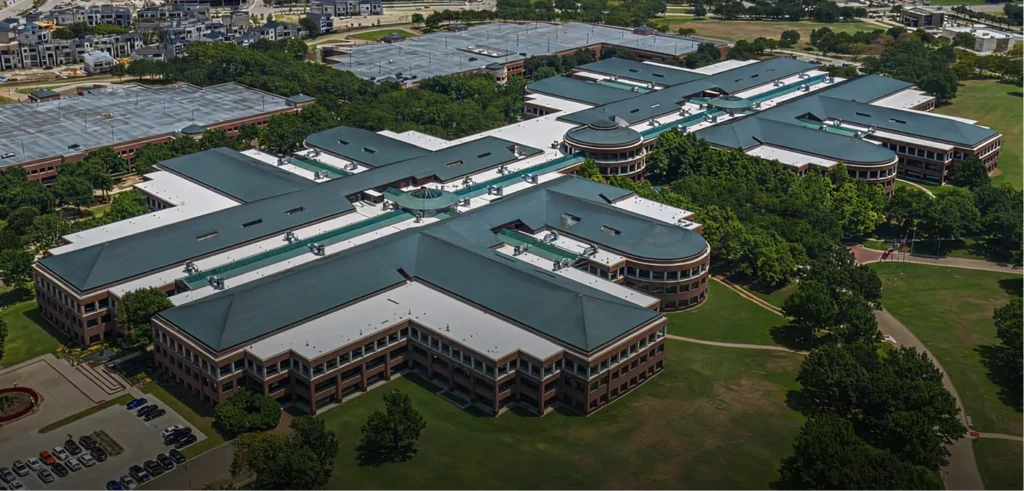 Medical and office campus roofing contractor