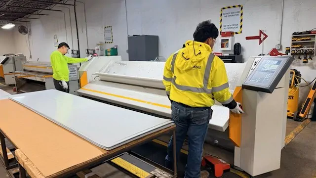 commercial metal roofing contractor with full fabrication capabilities